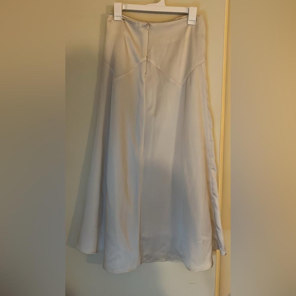 Elegant Cream Women's Skirt